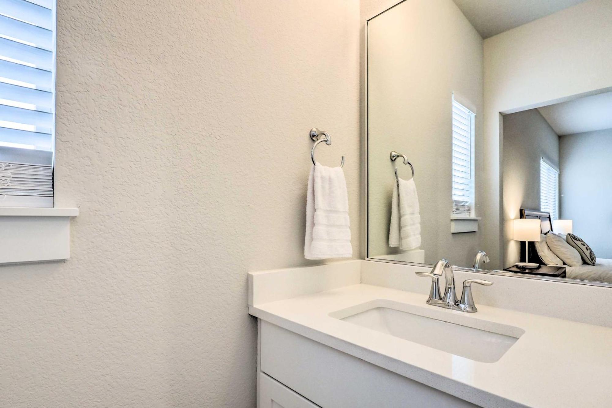 Gorgeous Georgetown Home, Walk To The Square! Esterno foto